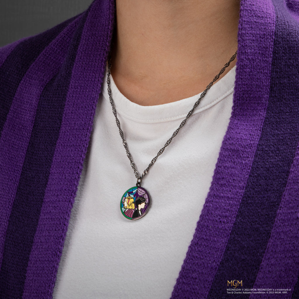Collier Enid et Mercredi